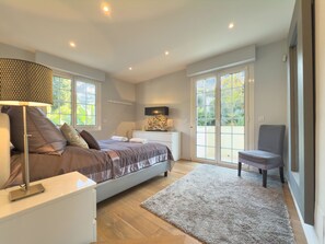 2 Schlafzimmer, Bügeleisen/Bügelbrett, kostenloses WLAN