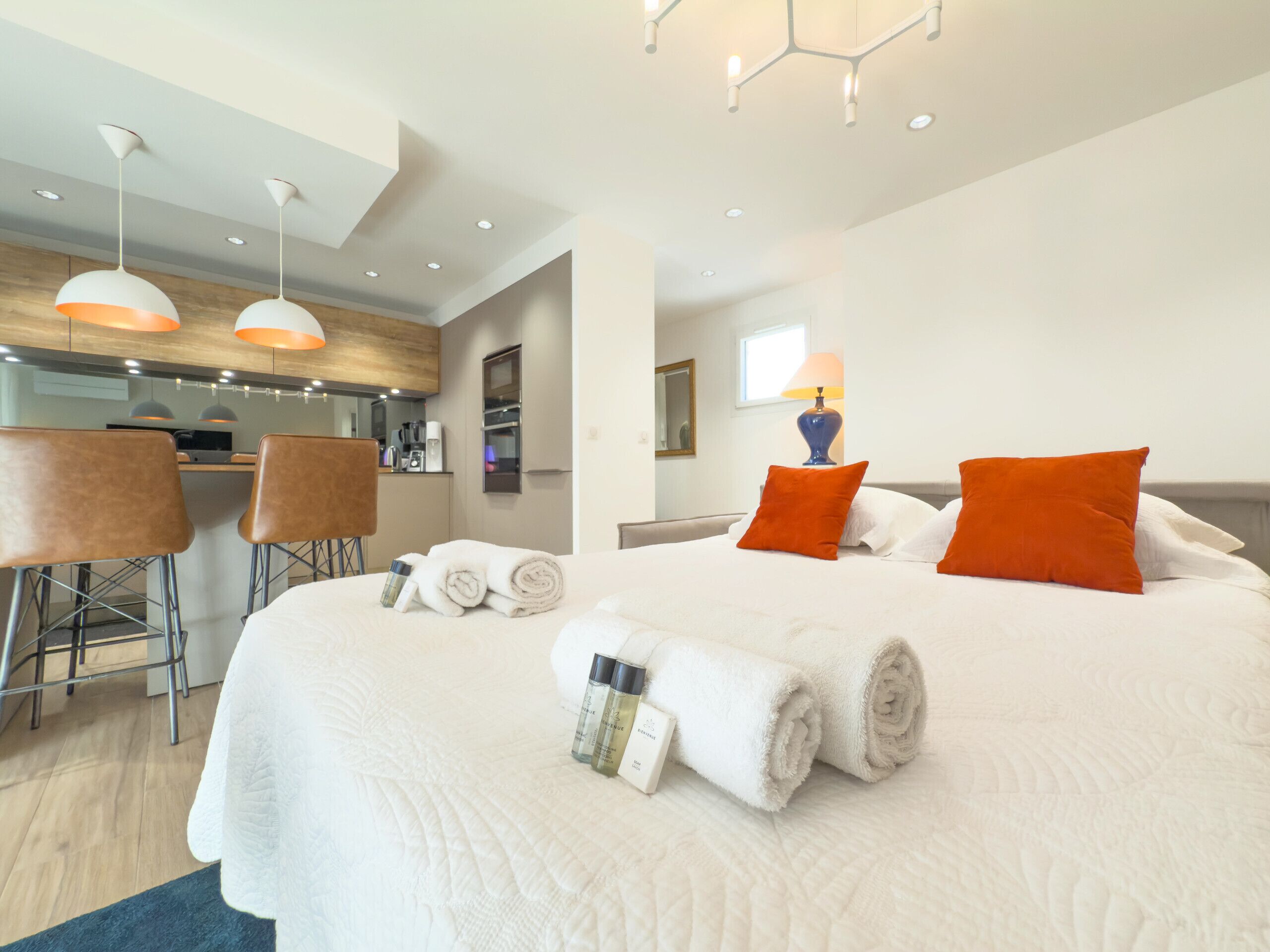 Bügeleisen/Bügelbrett, kostenloses WLAN