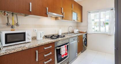 Colina verde H: Modern & Comfortable 2 Bed Apart