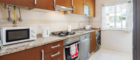 Fridge, microwave, oven, dishwasher