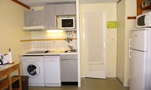 Fridge, microwave, oven, dishwasher - Studio for 5 People (Bareges)