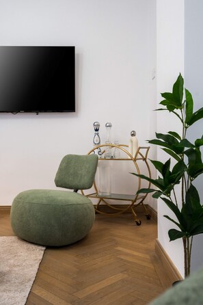 Luxury Apartment, 3 Bedrooms, Balcony, City View | Living area | 43-inch Smart TV with digital channels, Netflix, streaming services - Calea 3BR Victoriei Stunner - Two Living Rooms - Balconies on the Avenue (Bucharest)