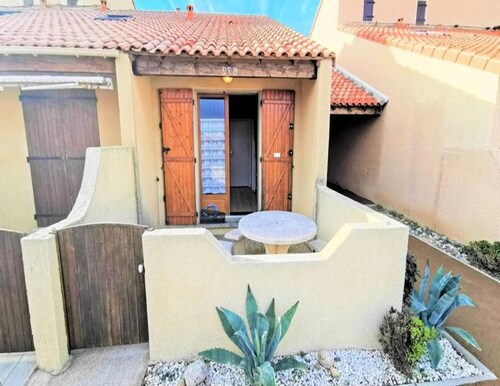 Houses & Villas for 4 People