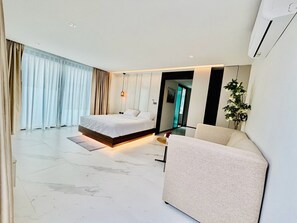 Interior - Luxurious 5-bedroom villa with WiFi, AC in soothing Rassada (rassada)