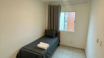 2 slaapkamers, een strijkplank/strijkijzer, gratis wifi, beddengoed