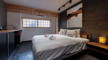 Townhome, 1 King Bed with Sofa bed, Non Smoking | 1 bedroom, individually decorated, individually furnished, desk