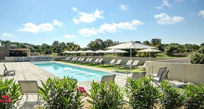 Studio 2 People - Air Conditioning - Spacious Terrace