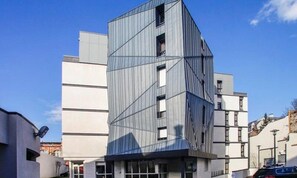 Exterior - Double Room (Orléans)