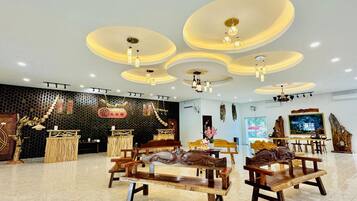 واجهة المنشأة