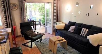 Houses & Villas for 7 People