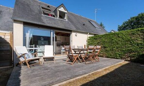 Outdoor dining - Residence Les Maisons De Kerlois (Carnac)