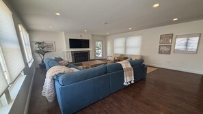Smart TV, chimenea