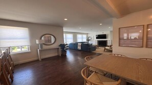 Smart TV, fireplace, table tennis