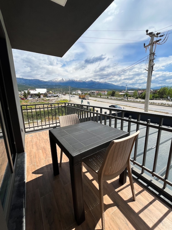 Appartamento familiare, balcone, vista canale | 1 camera, ferro/asse da stiro
