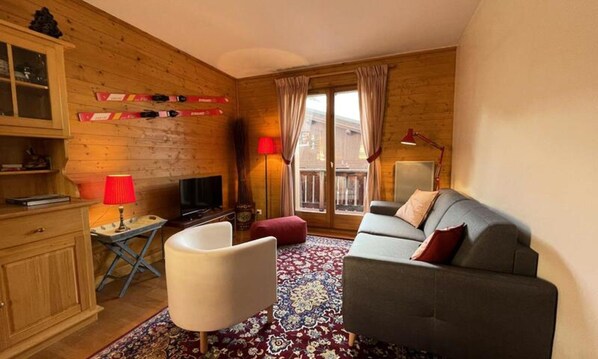Living area - Residence La Prairie for 6 People (Praz-sur-Arly)
