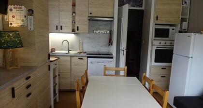 2 Rooms for 6 People
