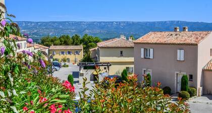 3 Room House for 6 People - Selection