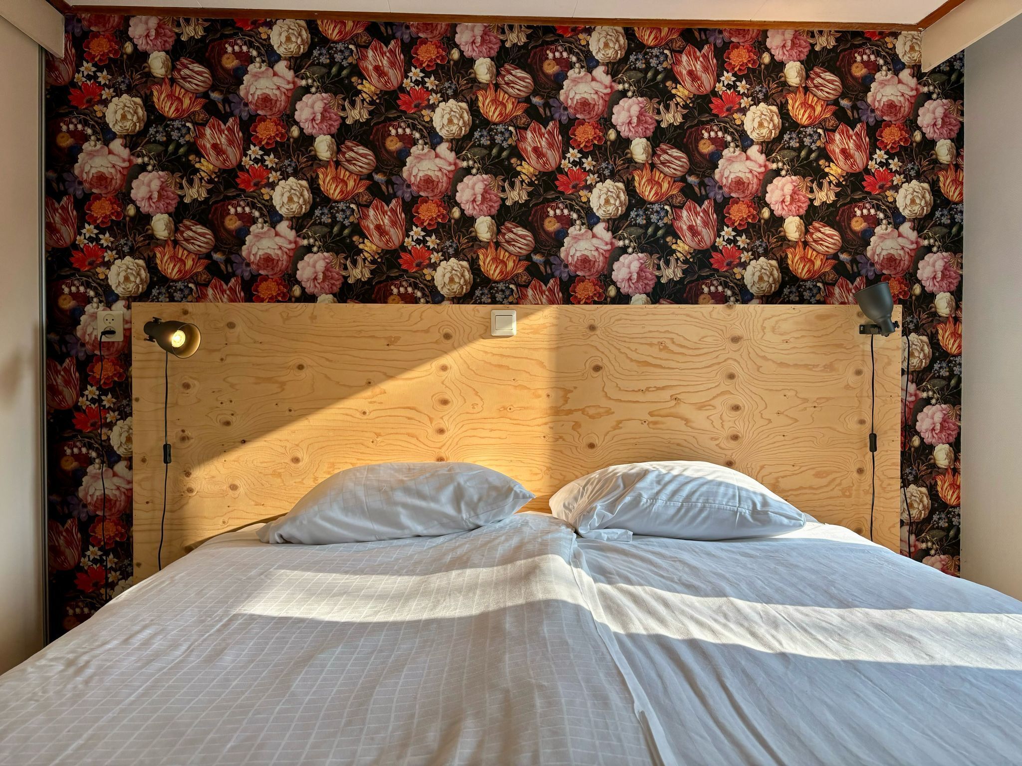 2 slaapkamers, reisbedje, wifi