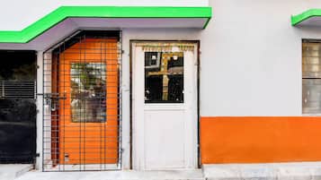 Entrada al alojamiento