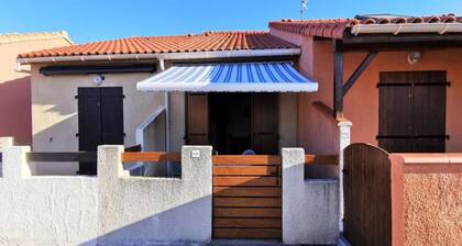 Houses & Villas for 7 People