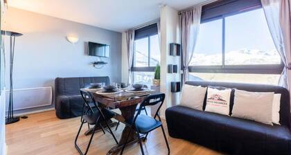 Studio for 6 People