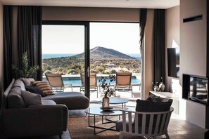 TV, peis, fotballspill og stereoanlegg