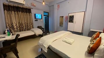 Classic Double Room | Free WiFi