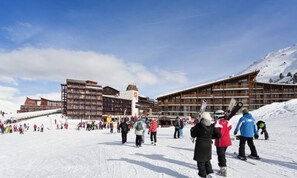Snow and ski sports