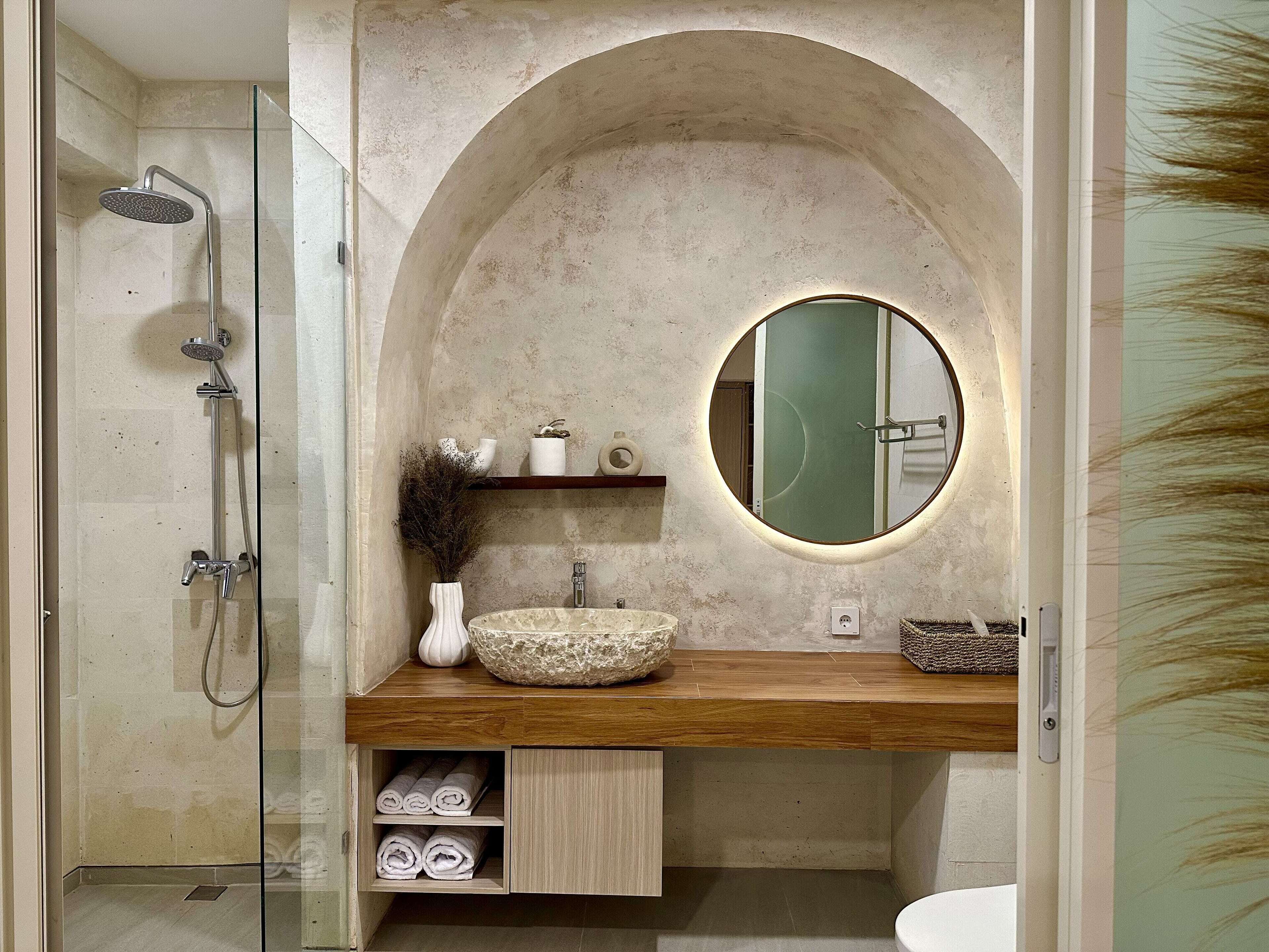 Shower, free toiletries, hair dryer, bathrobes