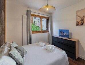 Iron/ironing board