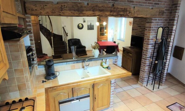 Dishwasher, cookware/dishes/utensils - Gite de France 6 People (Fumay)