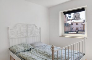 1 chambre, fer et planche à repasser, Wi-Fi gratuit, draps fournis