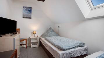 2 bedrooms, free WiFi, bed sheets