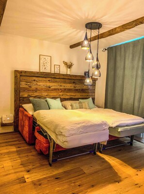 1 bedroom, WiFi, bed sheets