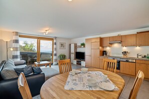 Interior - Apartment 'Graf' with Shared Garden, Balcony and Wi-Fi (Lauf)