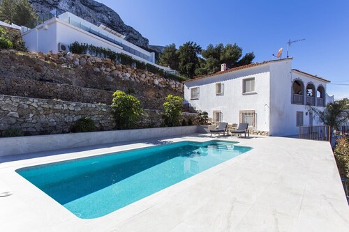 037 Villa Fenoll