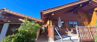 Holiday Home 'Finkennest' with Mountain View, Private Terrace and Wi-Fi