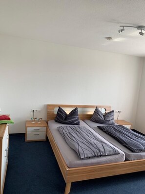 1 Schlafzimmer, kostenloses WLAN, Bettwäsche