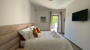 6 Schlafzimmer, Bügeleisen/Bügelbrett, kostenloses WLAN, Bettwäsche
