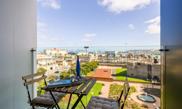 Outdoor dining - House in Las Palmas de Gran Canaria (Las Palmas de Gran Canaria)
