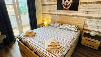 2 Schlafzimmer, Schreibtisch, Bügeleisen/Bügelbrett, kostenloses WLAN