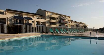 Navy Blue Residence for six People