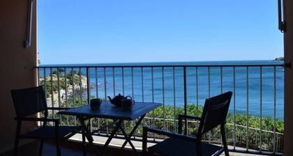 Residence Les Elmes With Three Rooms