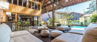 Exceptional urban loft with swimming pool: the ideal address for a dream vacation.