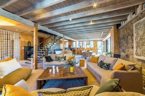 Älytelevisio, takka, tulostin