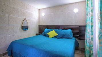 2 bedrooms, in-room safe, desk, iron/ironing board