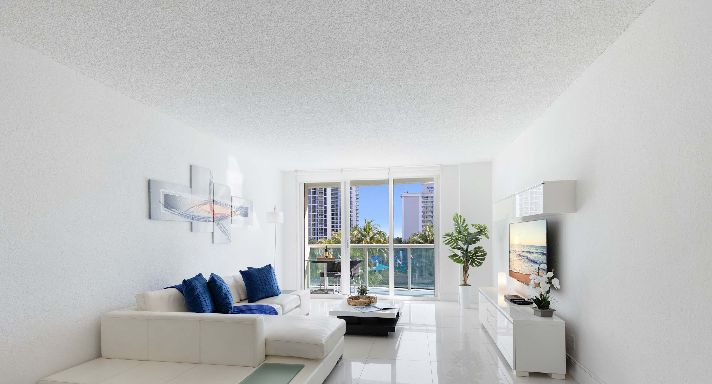 Televisie en een kantoor