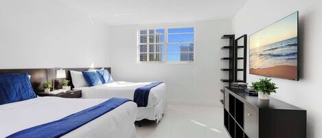 2 chambres, bureau, fer et planche à repasser, lit parapluie