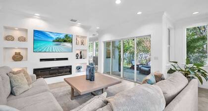 Grove Walk Manor | 3BR Oasis in Coconut Grove