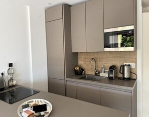 Exterior - Exceptional Cannes Apt With Sea View & Pool (Cannes)